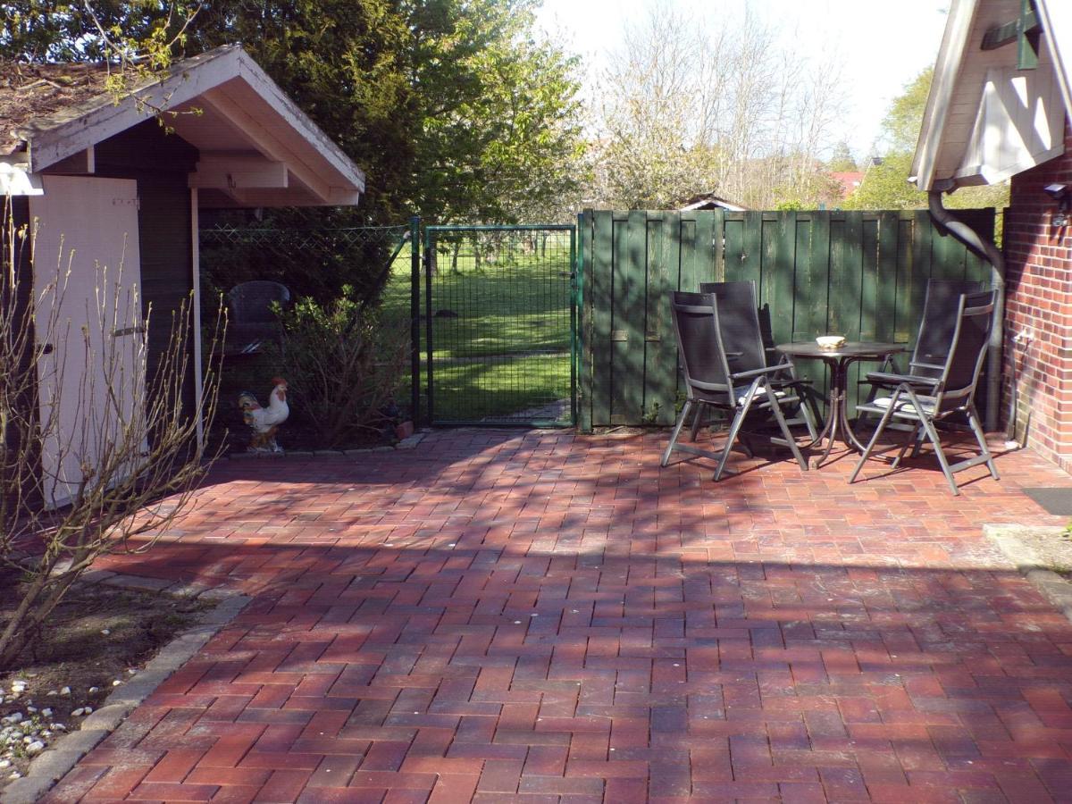 Sandhorst Eg Mit Terrasse Und Kleinem Garten * Aurich